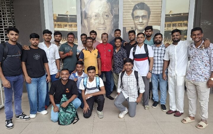 তরুণ প্রতিভাতেই আস্থা: প্রথম দিনেই ২৪ ক্রিকেটারের সই, নতুন মরশুমের দল গুছিয়ে নিল কুমোরটুলি ইনস্টিটিউট