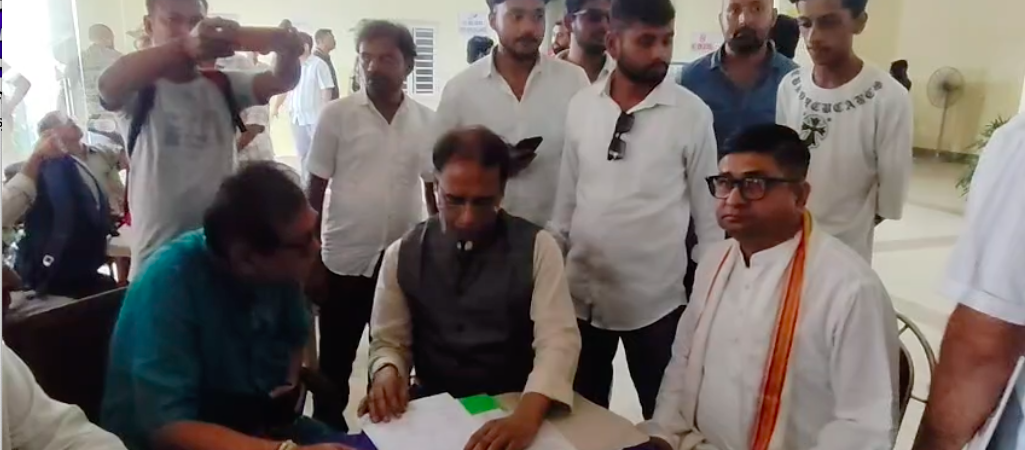 ‘জোড়াফুল মানেই মমতা, মমতা-অভিষেকের সময় থেকেই ভাঙন শুরু’