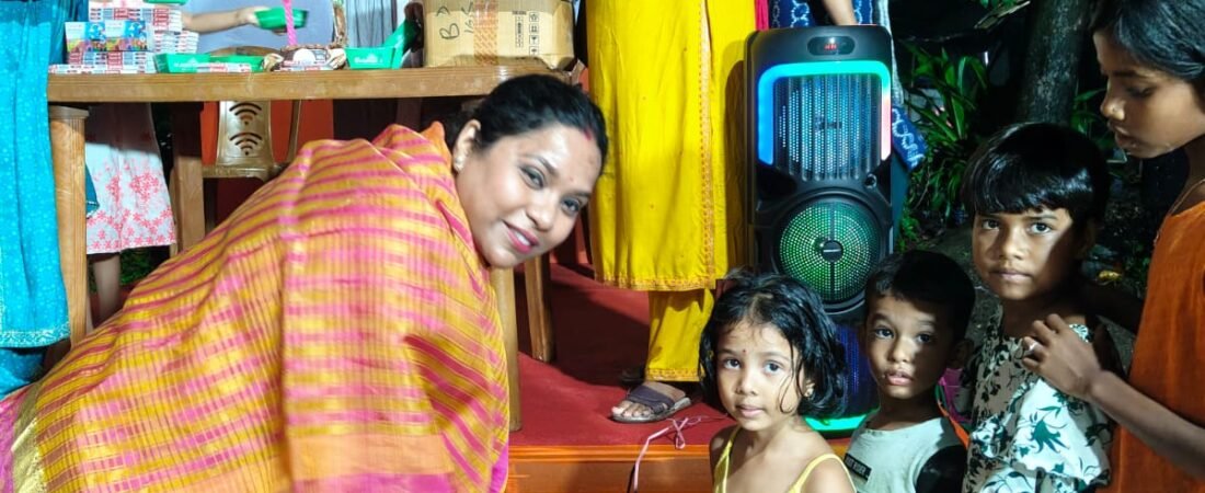 মোদির জন্মদিনে পপি মল্লিকের বিশেষ আয়োজন, খুদেদের সঙ্গে কেক কেটে উদযাপন